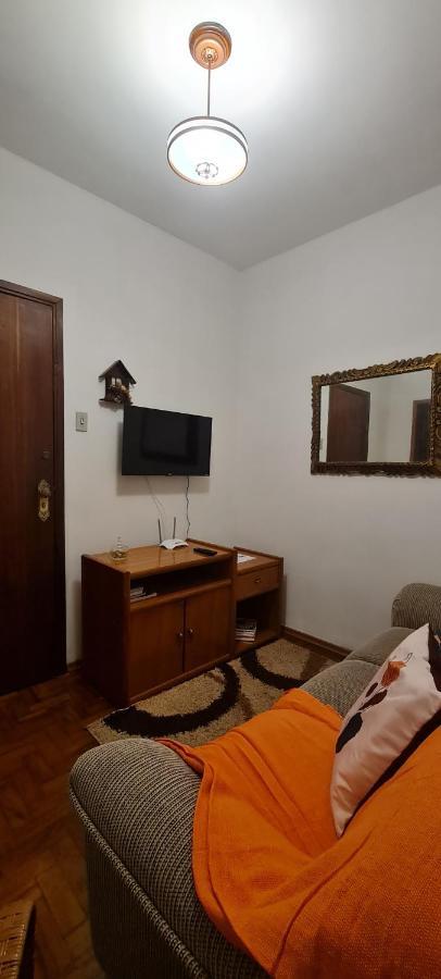 Apartamento Aconchegante Em Condominio Encantador. Lambari  Bagian luar foto
